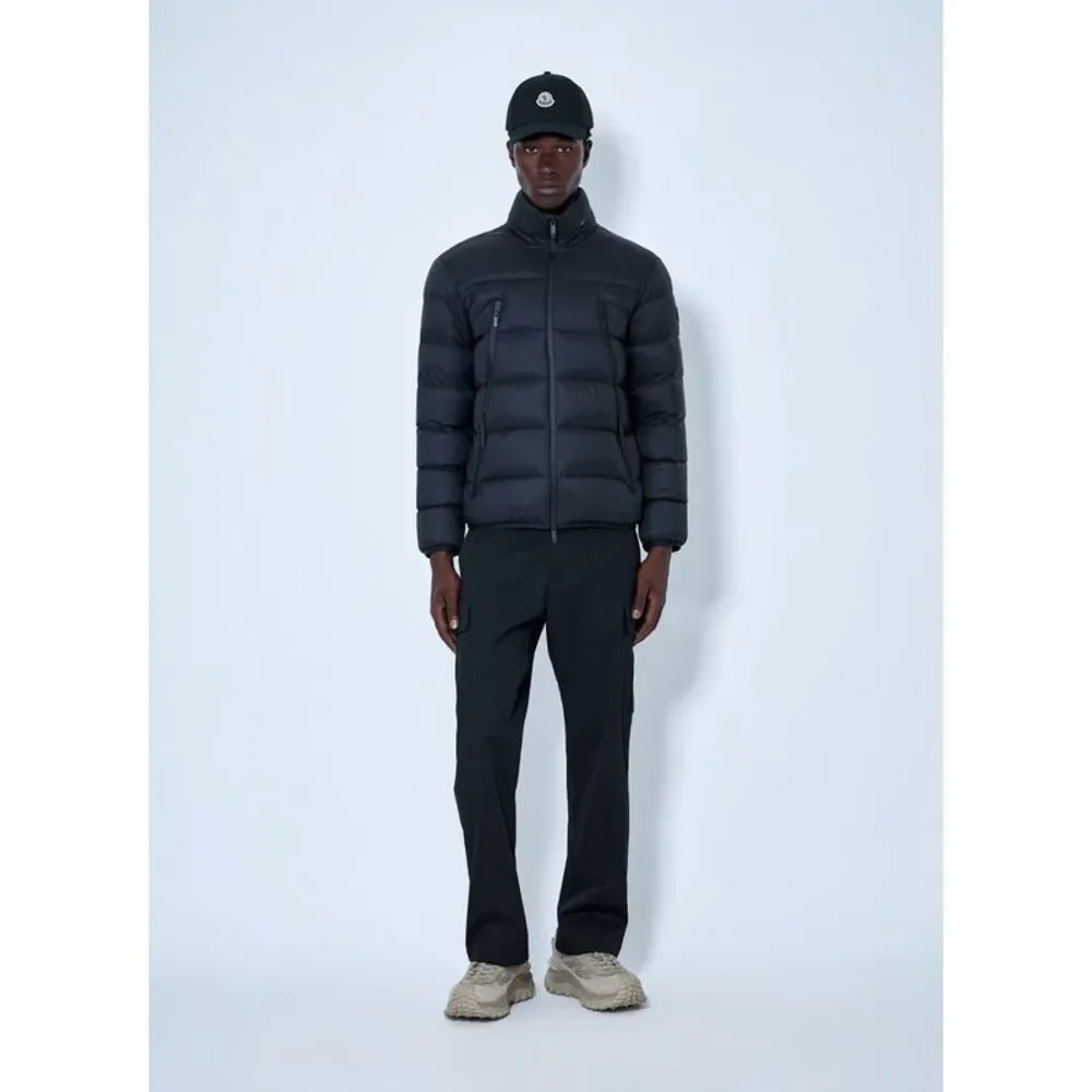 Moncler Men Dalalven Short Down Jacket